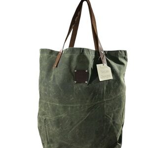 Yvonne Nicole Designs Green waxed Canvas Tote Bag